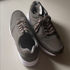 Weatherproof Vintage Gray Sneakers